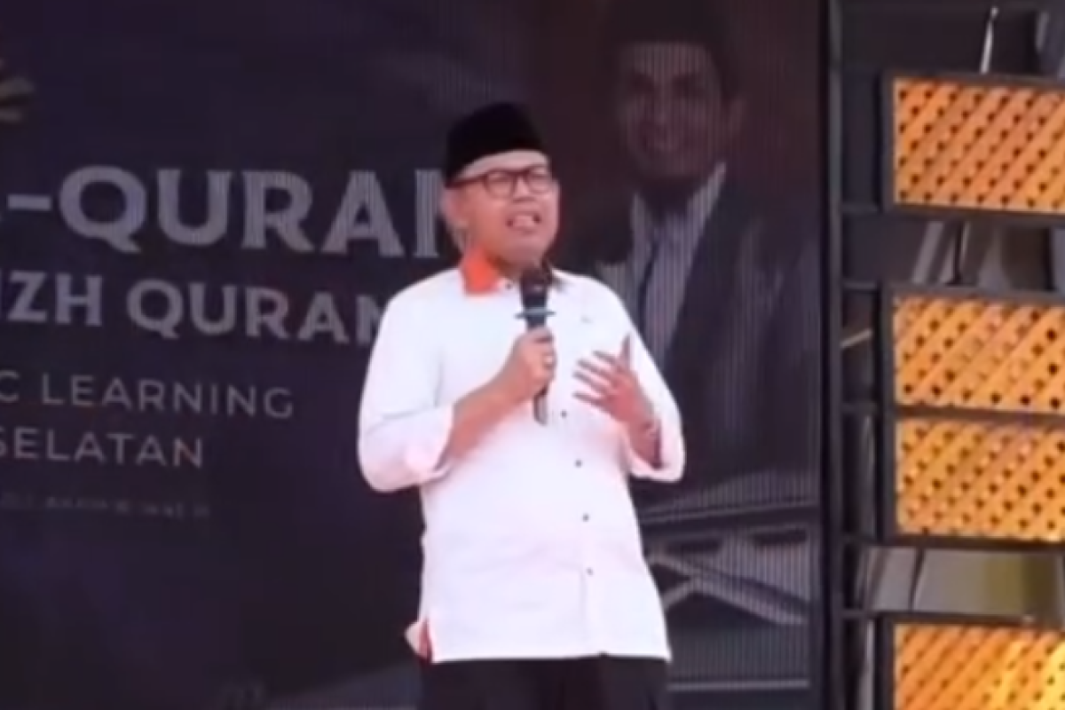 Link Video Andi Akmal Pasluddin Anggota DPR RI Praksi PKS 15 Detik Viral di TikTok Dipergoki Istri saat Jalan Bareng Wanita Muda di Restoran Mewah Di Videy