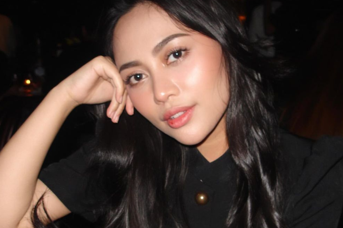 Diduga Putus dari Salim Nauderer, Rachel Venya Tutup Kolom Komentar Instagram!