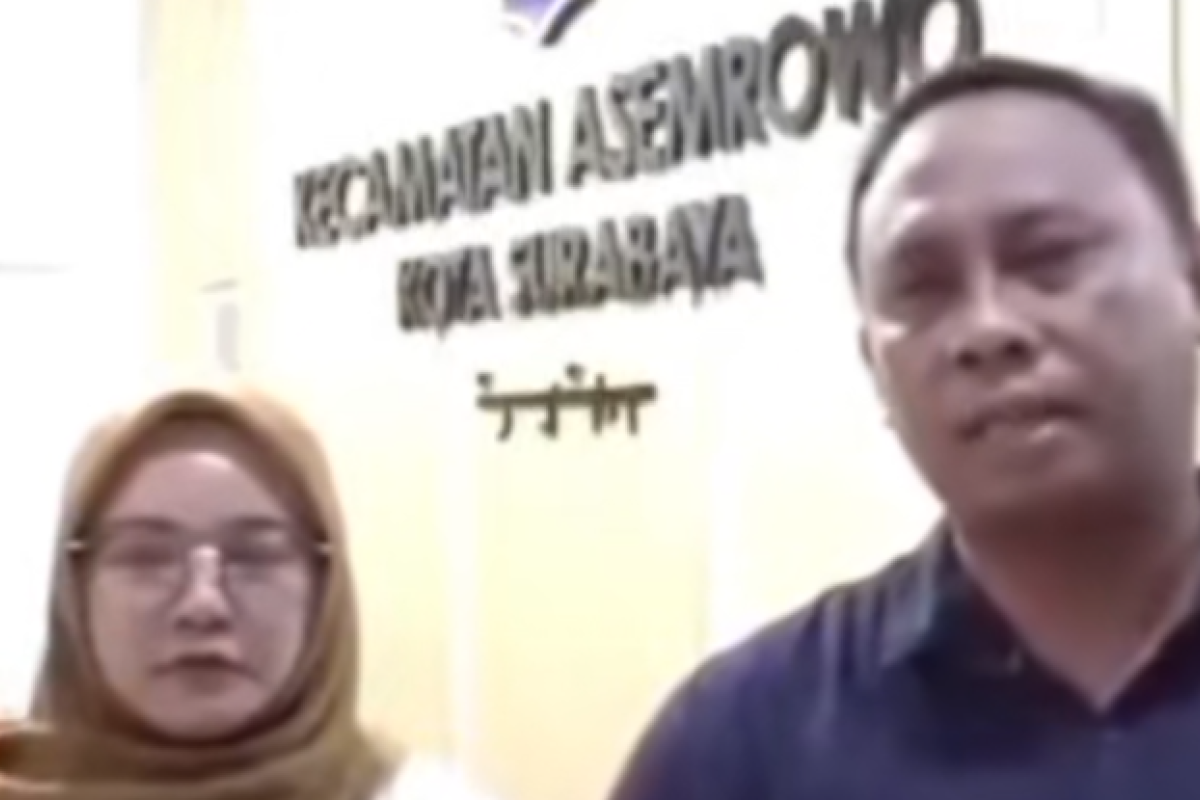 Apa Hubungan Devi dengan H.M Khusnul Amin?  Camat Asemrowo Surabaya yang Kepergok Sembunyikan Wanita di Kantornya