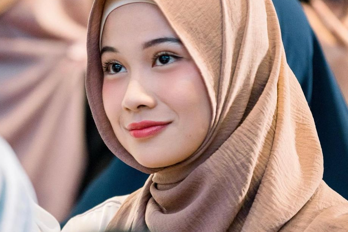 Profil Biodata Amelia Andani TikToker yang Viral Usai Bertunangan dengan Irfan Mahmuda, Lengkap dari Umur, Agama dan Akun Instagram