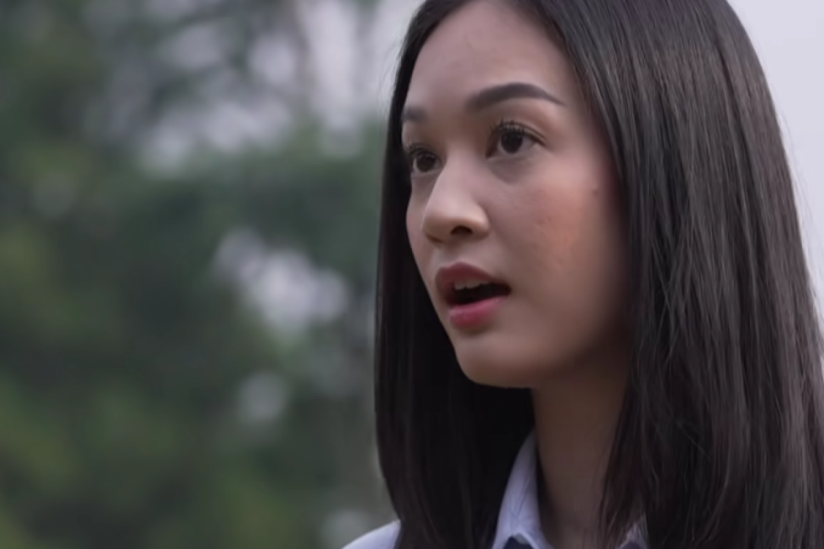 Di Antara Dua Cinta Episode 325 Hari ini 31 Juli 2024 di SCTV: Julian Curiga dengan Jenna yang Berkata Punya Kakak Kandung 