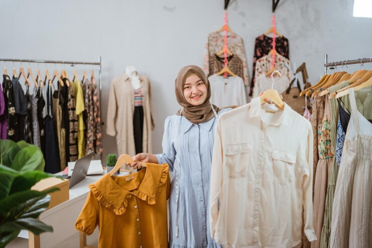 7 Trend Fashion Kekinian Sambut Hari Raya, Dijamin Tamu yang Mampir Pasti Terkesima, Ada Tunik Hingga Abbaya