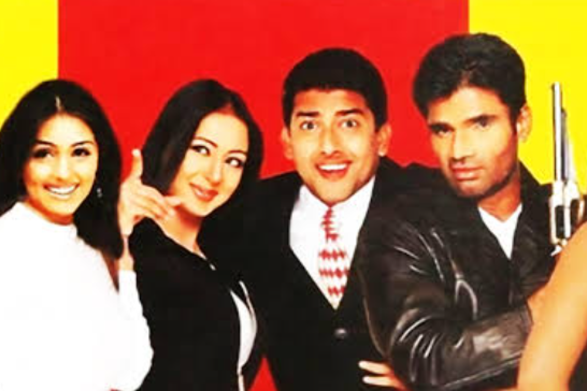 Sinopsis Awara Paagal Deewana (2002) Mega Bollywood Hari ini 21 September 2024 di ANTV Dibintangi Akshay Kumar dan Suniel Shetty: Perjuangan Dokter Gigi Melindungi Keluarga