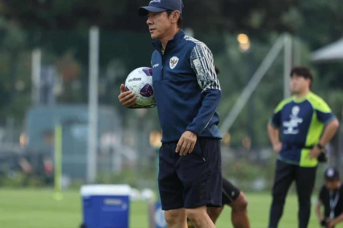 Demi Lindungi Pelatih Shin Tae Yong dari Wasit Ahmed Al Kaf Waktu Laga Timnas Indonesia vs Bahrain, Sumardji Rela Mendapatkan Kartu Merah