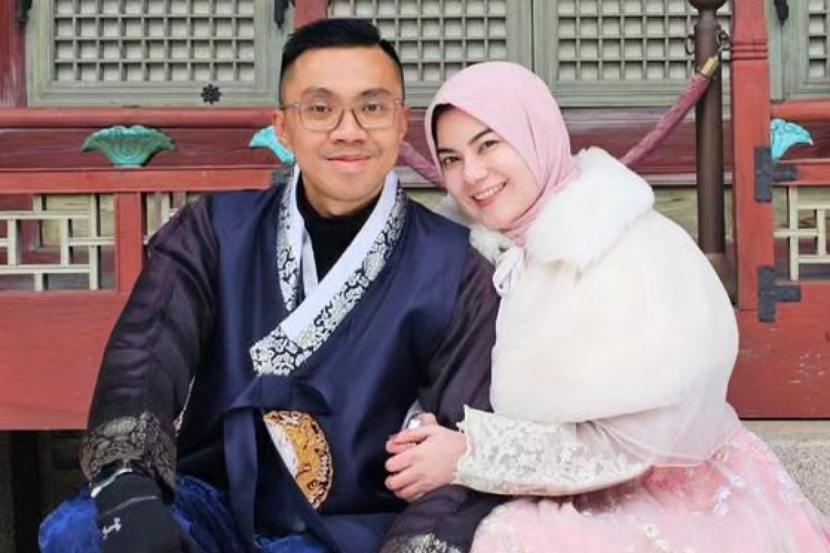 Siapa Istri dan Anak dr. Gia Pratama? Intip Biodata Syafira Imaniar yang punya Pekerjaan Mentereng Tak Kalah dengan Sang Suami