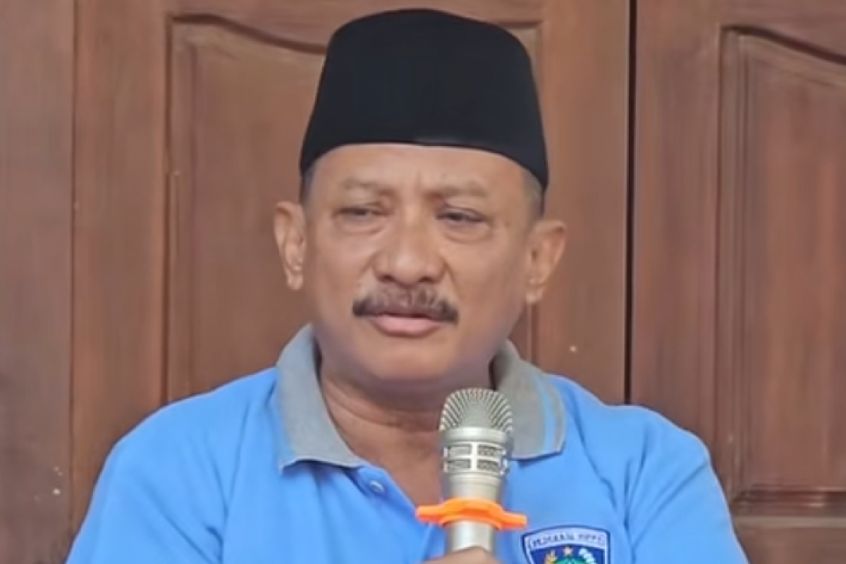 Siapa Istri dan Anak Karna Suswandi? Bupati Situbondo yang Dinilai Provokasi Warga Saat Bagikan Bapang Hingga Remehkan Peran BPJS Kesehatan, Bukan Orang Sembarangan?