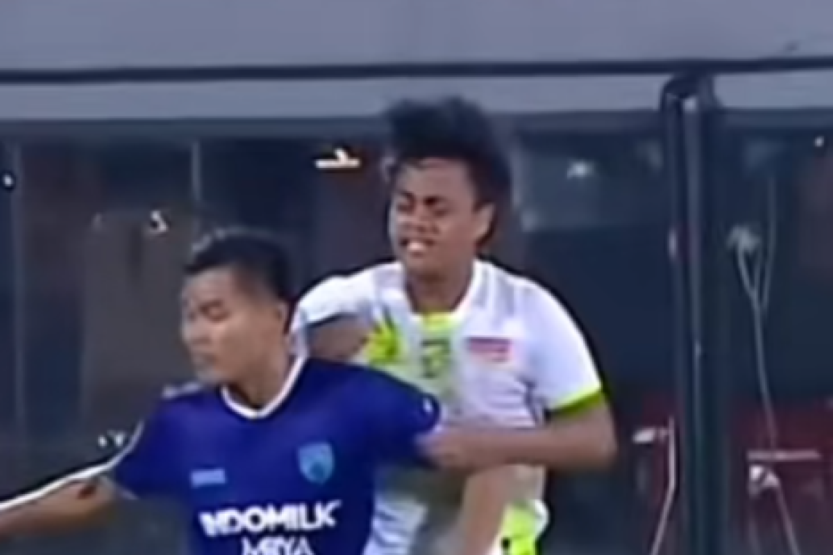 Siapa Andre Cobra Alias Andre Oktaviansyah? Pemain Persebaya yang Dikartu Merah Usai Pukul Pemain Persita, Begini Kronologinya!