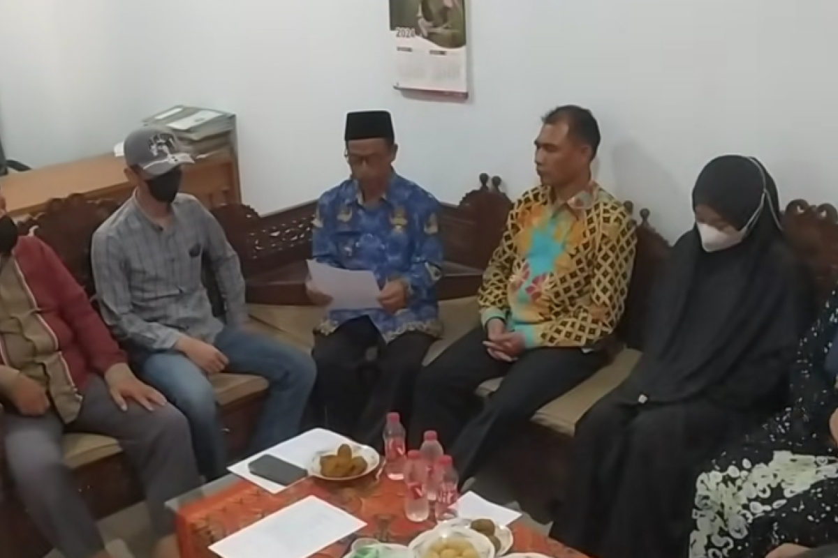 Siapa Suami Asri Mega Atau Mbak Mega? Wanita yang Viral Diduga Digrebek Bareng Habib Nizar Tegalrejo Magelang, Ternyata Profesinya Seorang Pelayar?