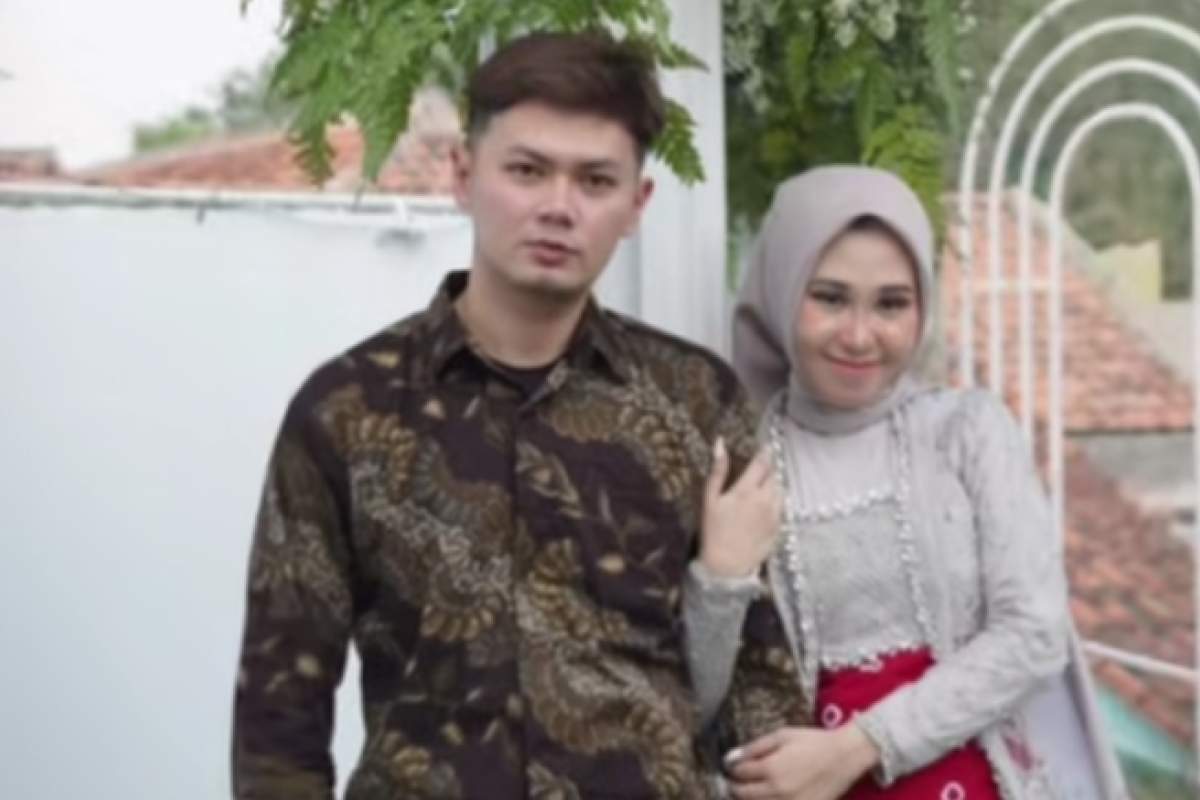 Selalu Tunda Honeymoon! Denny Nugraha Suami Nessa Salsa Diduga Asik Oergi ke Malaysia dengan Teman Pria