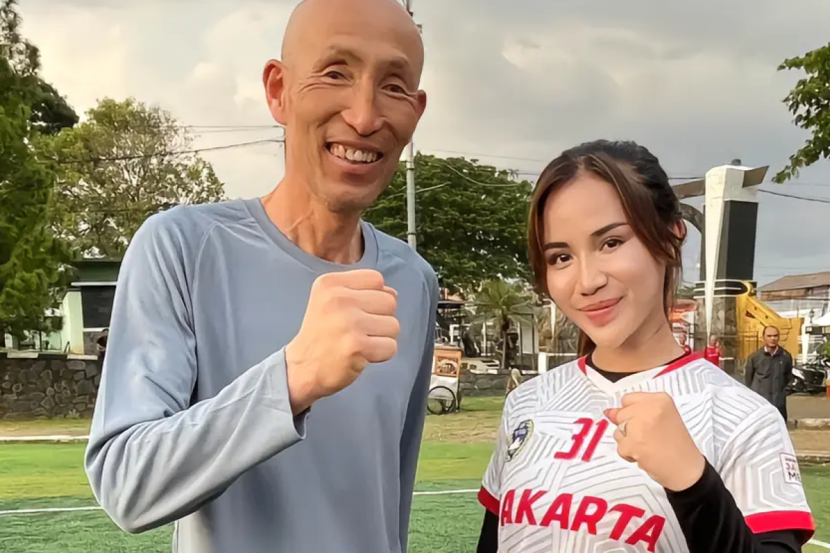 Siapa Istri dan Anak Satoru Mochizuki? Pelatih Timnas Putri Indonesia yang Berhasil Kalahkan Malaysia dalam Pertandingan Piala AFF Putri 2024, Bukan Orang Sembarangan