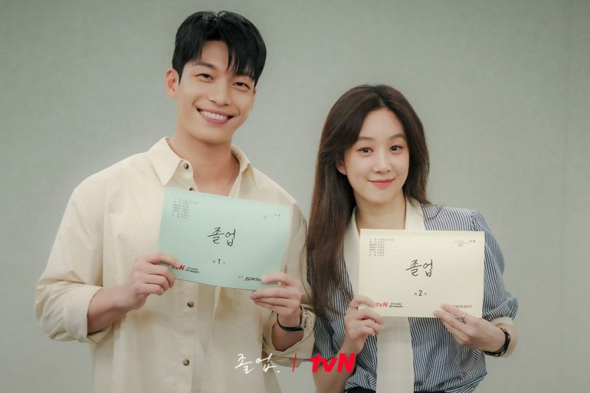 Tayang Jam Berapa The Midnight Romance in Hagwon Episode 1 2 3 Sub Indo? Berikut Sinopsis dan Jadwalnya Sabtu, 11 Mei 2024: Ketemunya Guru Cantik dan Pak Ganteng di Sekolahan