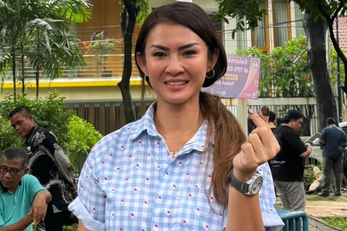 Biodata Tampang Anette Liana Dewi Sekretaris Pribadi Prabowo Subianto, Lengkap: Umur, Agama, Pasangan dan Akun Instagram