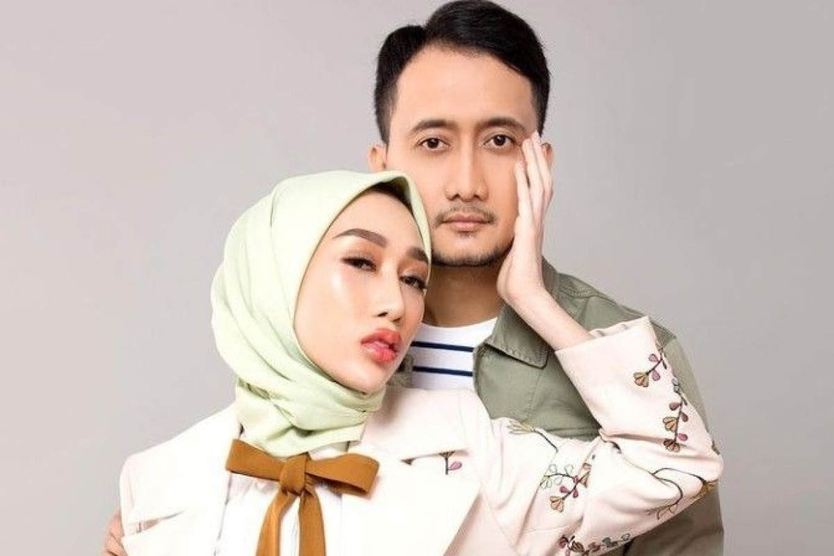 Attaubah Mufid Anak Siapa? Intip Biodata Suami Dokter Reza Gladys yang Diganggu Hingga Dapat Pesan Foto Tanpa Busana dari Karyawan Sendiri, Diduga Punya Motif Lain?