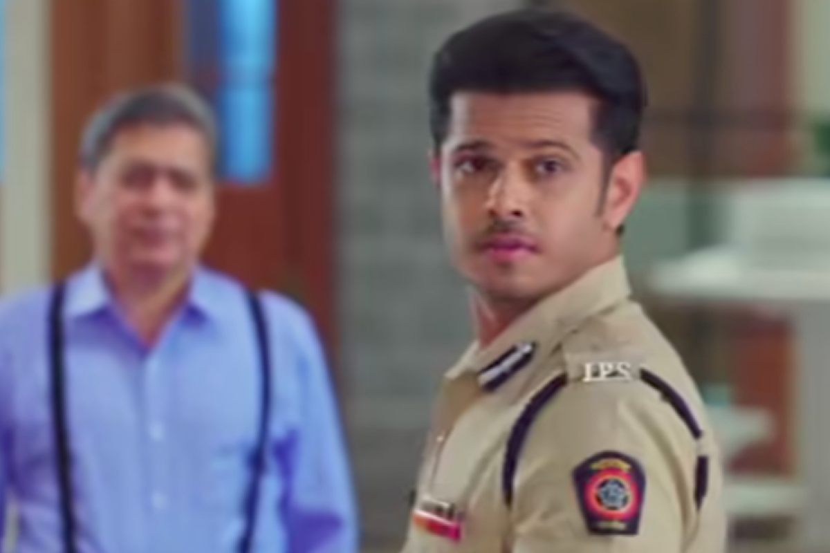 Sinopsis Serial India ANTV Janji Cinta Inspektur Virat Hari ini 29 Oktober 2024: Virat Menghukum Sai Karena Pulang Malam