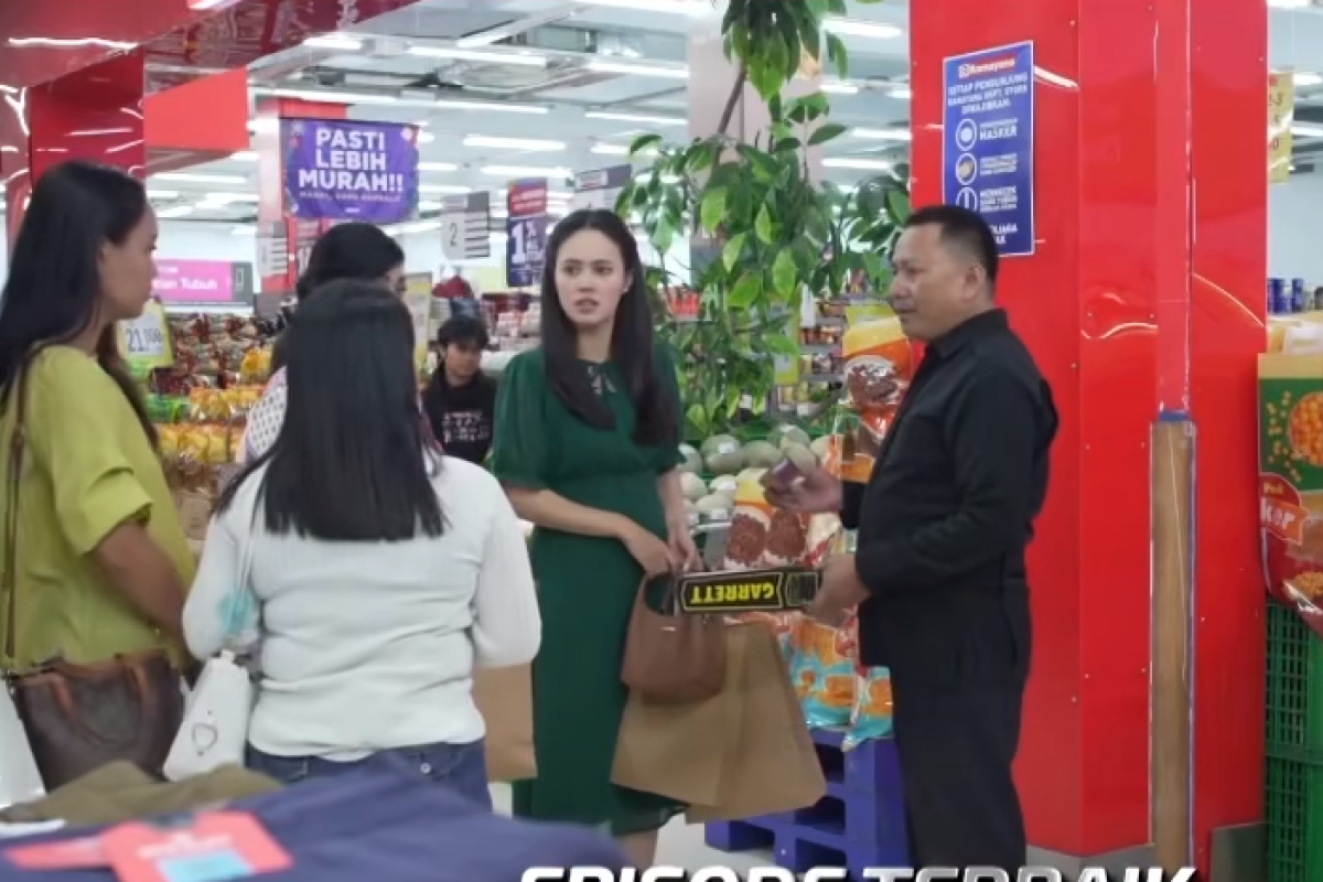 Jam Tayang dan Sinopsis Di Antara Dua Cinta Hari ini 27 April 2024: Shafira Kembali Dituduh Sebagai Pencuri Saat Sedang Belanja di Super Market