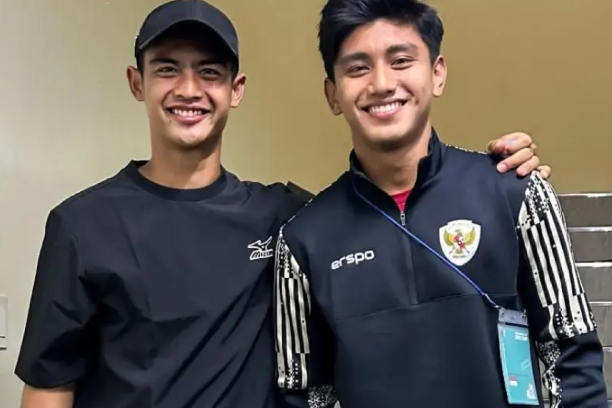 Benarkah Dinda Rimby Pacar Ferdiansyah Persib Berselingkuh dengan Mufli Hidayat Pemain Timnas Indonesia? 