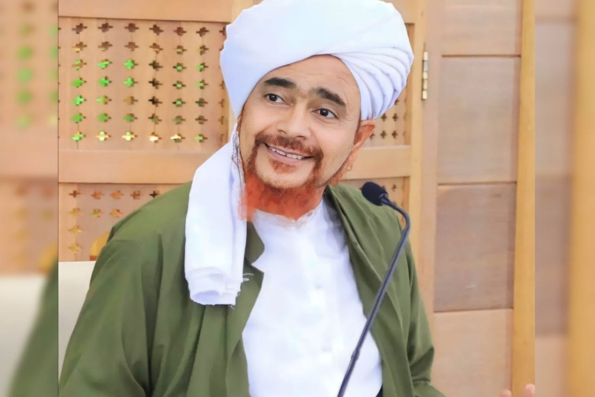 Profil Habib Umar Bin Hafidz Beserta Perjalanan Dakwahnya Dari Nol