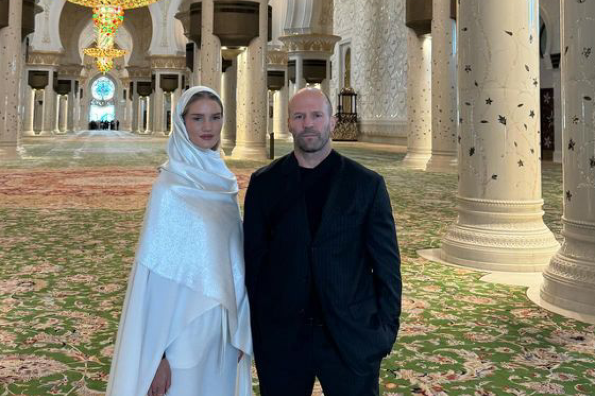 Jason Statham Agamanya Apa? Islam Atau Kristen? Intip Profil  Aktor Hollywood yang Gencar Membela Palestina Kini Viral Usai Mengunjungi Masjid Bersama Sang Istri