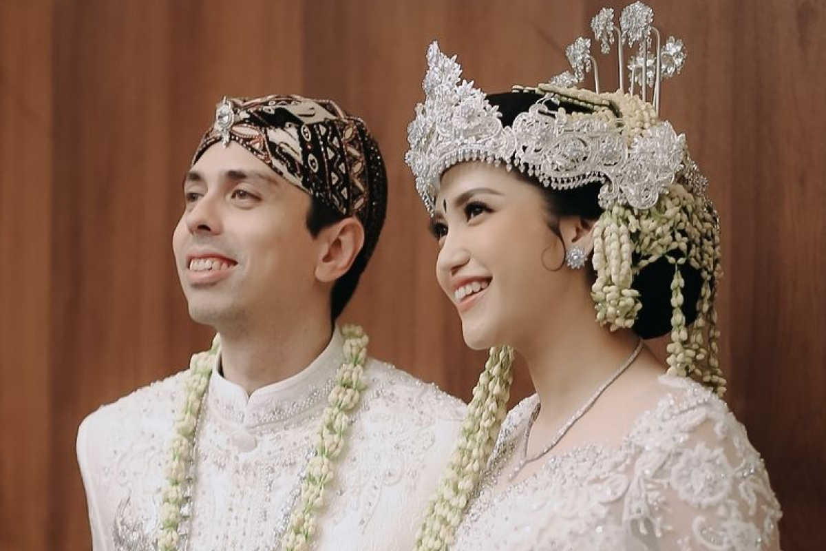 Biodata Donnie, Sosok Laki-Laki yang Berhasil Taklukkan Hati Dewi Paramita 'Mici' Selebgram Mantan Tunangan Ibrahim Risyad yang Ditinggal Nikah  