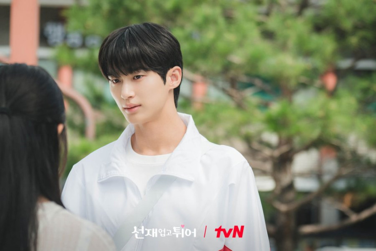 Lovely Runner Episode 3 dan 4 Sub Indo Bukan di LK21 Apalagi Bilibili Tapi di VIU dan TVN: Ryu Sun Jae Tidak Percaya Im Sol Berasal dari Masa Depan