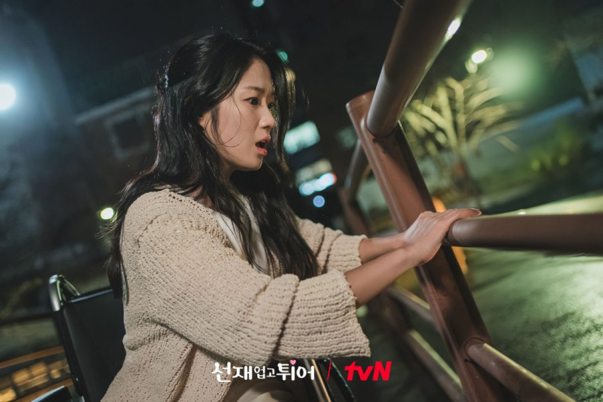 Nonton dan Download Lovely Runner Episode 2 Sub Indo di TVN dan VIU Bukan Bilibili: Niat Selamatkan Ryu Sun Jae, Im Sol Mala Bersenang-Senang di Masa Lalunya