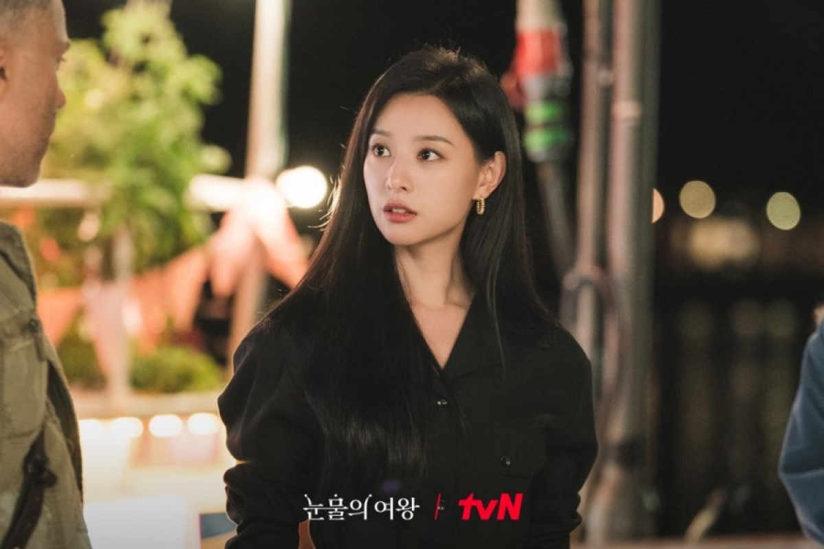 Nonton Queen of Tears (2024) Episode 8 Sudah Tayang, Berikut Jadwal Penayangan Dilengkapi Spoiler, Daftar Pemain & LINK Streaming Download Full HD!