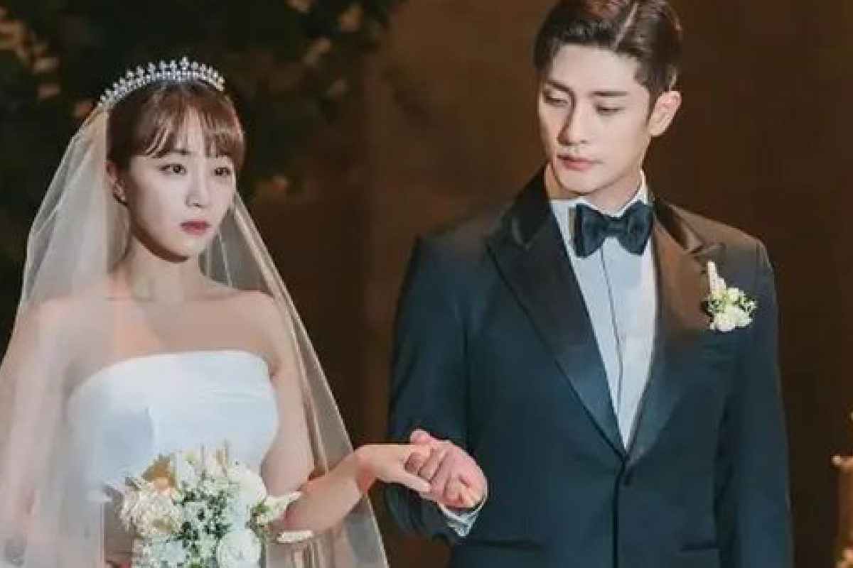 Nonton Download Perfect Marriage Revenge Episode 11 Subtitle Indonesia di VIKI Bukan Drakorid: Yi Joo Mengetahui Do Kook juga Berasal dari Masa Depan