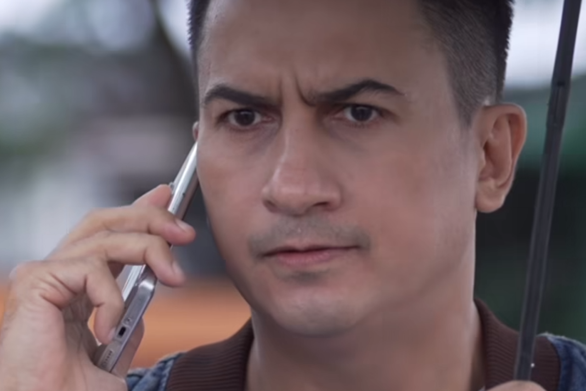 Di Antara Dua Cinta Episode 303 Hari ini 9 Juli 2024 di SCTV: Julian Tau Romy Memindahkan Uang Korupsi di Rekening Wulan 