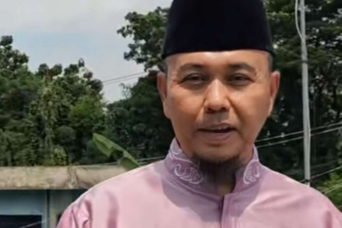 Siapa Anak dan Istri Sjobirin Hasan? Direktur Utama PDAM Bangkalan yang Ditandu Bak Raja Kala Terjang Banjir, Benarkah Bukan Orang Sembarangan di madura?