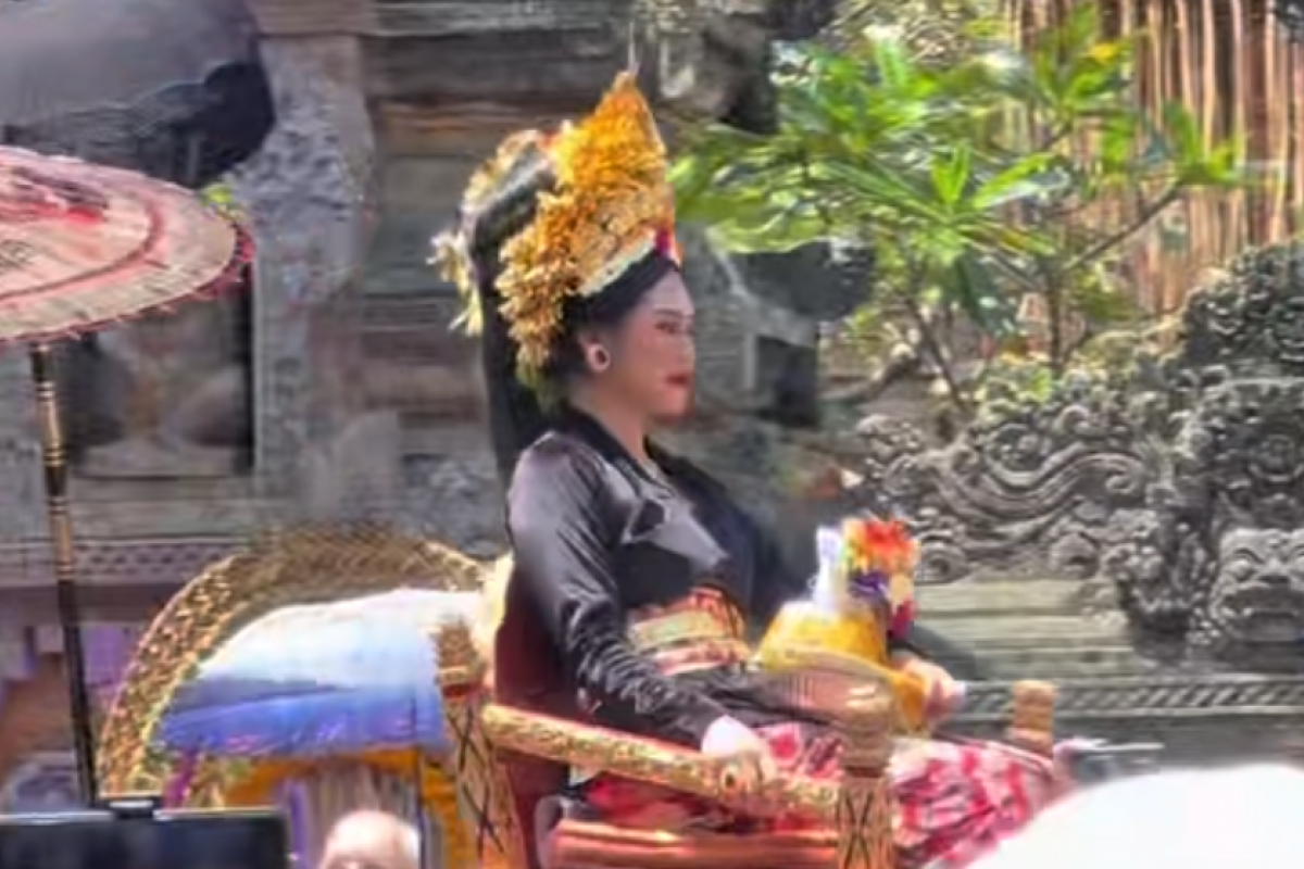 Apa Penyebab Tjokorda Bagus Santaka Meninggal Dunia? Berikut Profil Biodata Keturunan Raja Ubud yang Prosesi Pemakamannya Dihadiri Banyak Selebriti di Bali