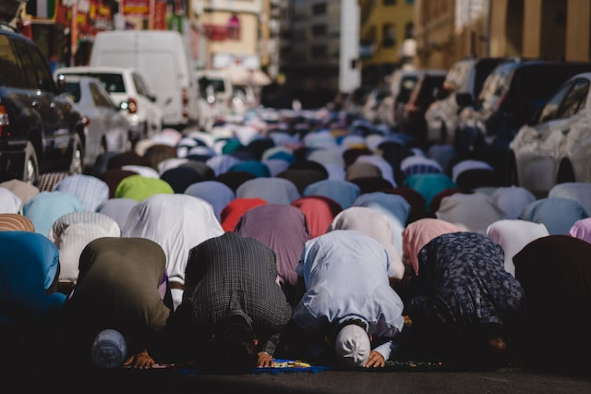 Ide Bacaan Khutbah Sholat Jumat Hari Ini Tema Amalan di Bulan Zulkaidah dan Keuntungannya, Teks Singkat dan Isinya Padat