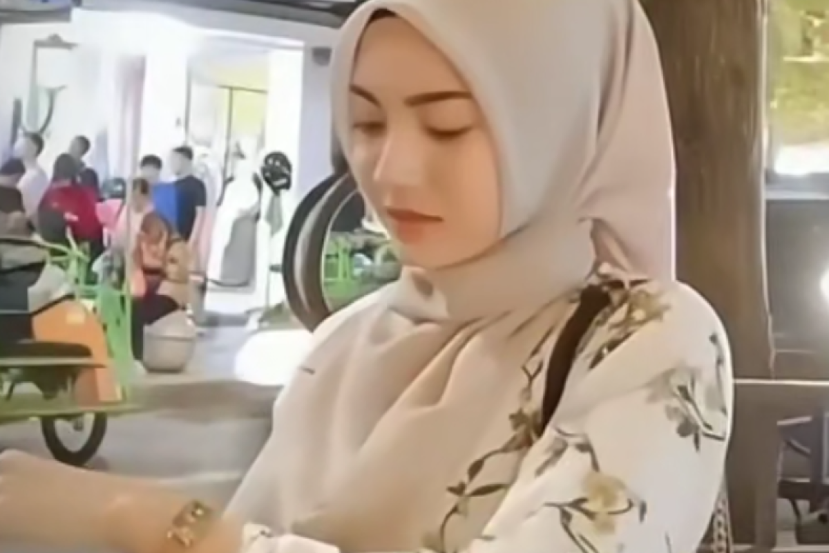 VIRAL! Video Skandal Veni Oktaviana dan Dosen UIN Lampung Kembali Viral: Terlibat dengan Suami Orang di Dalam Mobil Chat Mesum Kembali Tersebar