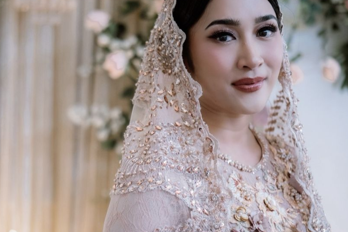 PROFIL Biodata Indi Arisa Istri Ade Govinda yang Baru Menikah di Usia 40 Tahun, Lengkap dari Umur, Agama dan Akun Instagram