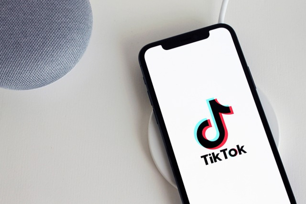 Lagu 'Hayang Jajan' Mendadak Viral di TikTok Saat Bulan Puasa! Intip Arti dan Terjemahan dalam Bahasa Indonesia Ternyata Simpan Pesan Mendalam Dibaliknya