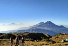 Waspada! Gunung Anak Krakatau Terjadi Erupsi Lagi, Keluarkan Abu yang Bisa Diamati dari Atas Puncak Sekitar 2.157 Meter, Siap Mengungsi?