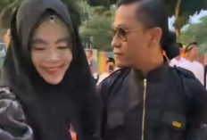 Dwi Astuti Ningsi Anak Siapa? Inilah Biodata Istri Gus Miftah yang Viral Pasca Kena Toyor Kepala di Depan Publik oleh Suaminya, Bukan Orang Sembarangan?