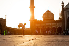 Amalan dan Bacaan Sholawat Karimil Aba Wal Ummahat yang Bikin Hidup Makin Berkecukupan, Aman dan Tentram Gak Kesusahan di Dunia