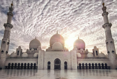 Ternyata Sholat di Masjid Hukumnya Tidak Wajib, Ini Penjelasan Buya Yahya